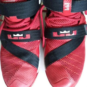 Nike Lebron  James Soldier 9 (2015)